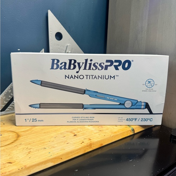 Babylisspro Other - BaBylissPRO Nano Titanium 1" Curved Styling Iron - Blue